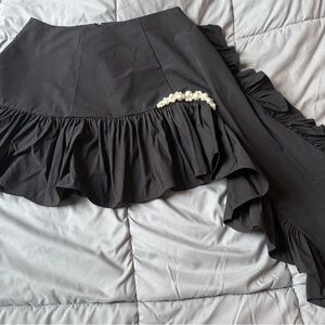 Simone Rocha x h&m Black asymmetrical Mini Skirt with Pearl Cluster